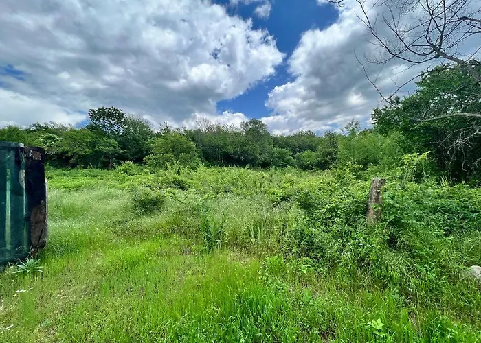 частен двор Bulgarian For Tents * Kazanlŭk