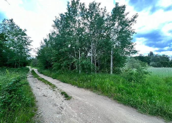 частен двор Bulgarian For Tents *