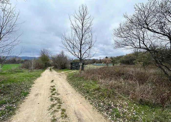 частен двор Bulgarian For Tents
